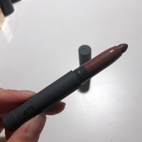 Lipstick bundle (Laura mercier, kat von d...) - Picture 4 of 7